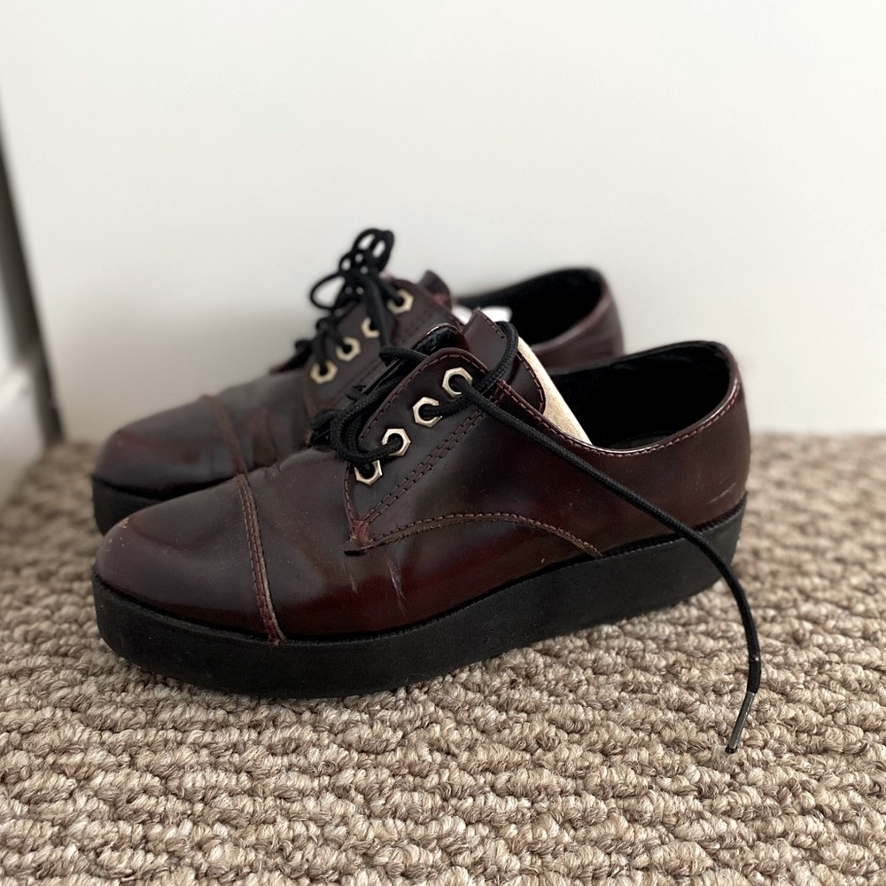 Old but cute Oxford Shoes